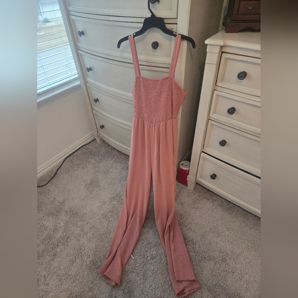 Needs accessories and size 8 sandals! Style me!
